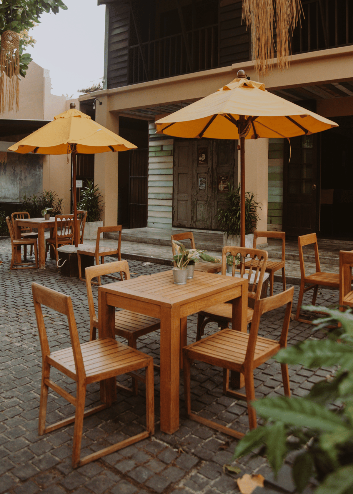 Buying the Best Patio Umbrella for Every Style and Budget